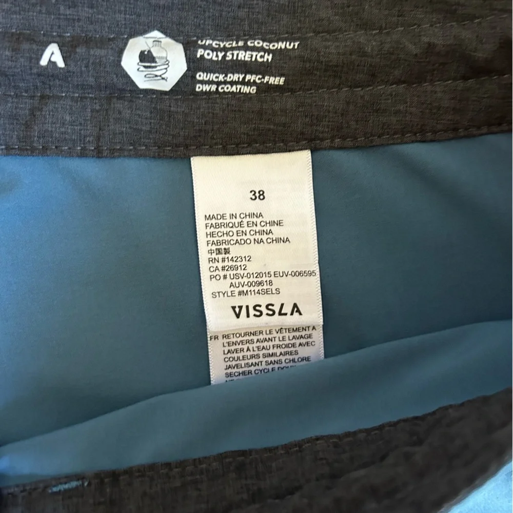 VISSLA‎ BoardShorts / Swim Shorts Men’s Size 38